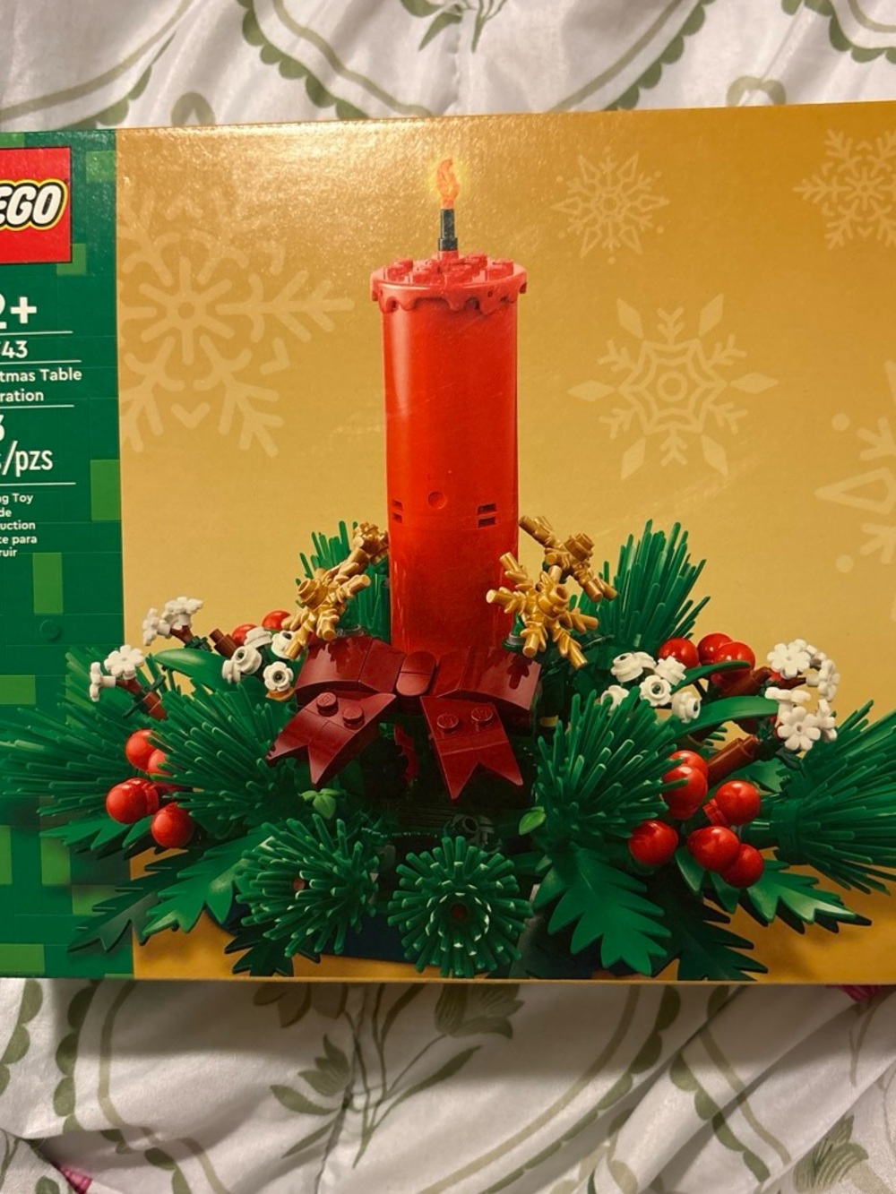 Lego Red Candle Holiday Garland with Green Foliage and Red Berries